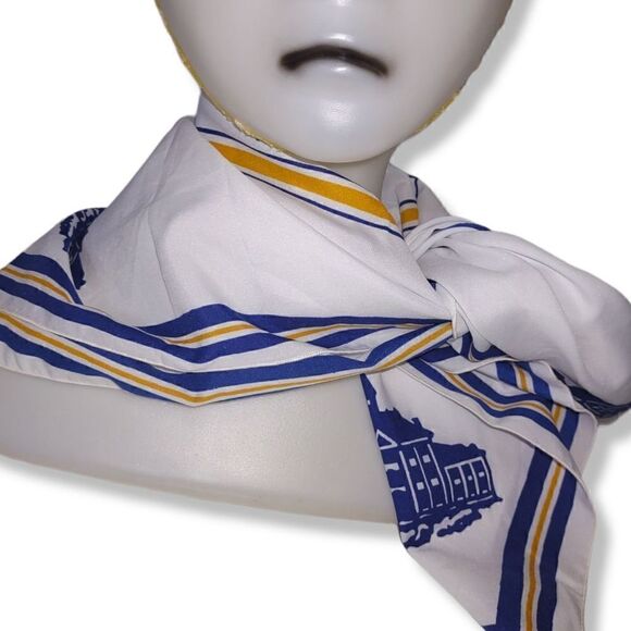 Wm. Chelsea White Scarf Wrap Square Blue Stamford - Picture 6 of 9